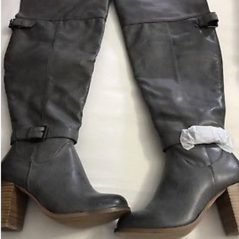 Great grey boots